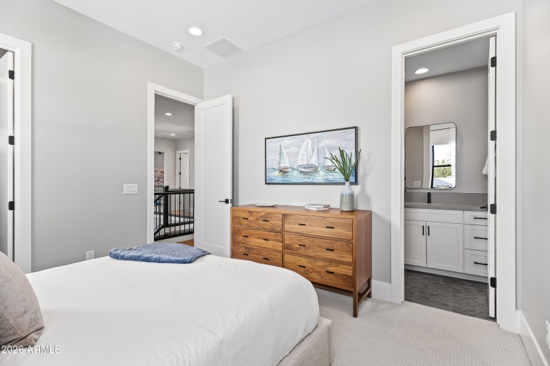 Guest bed 1 with ensuite bath