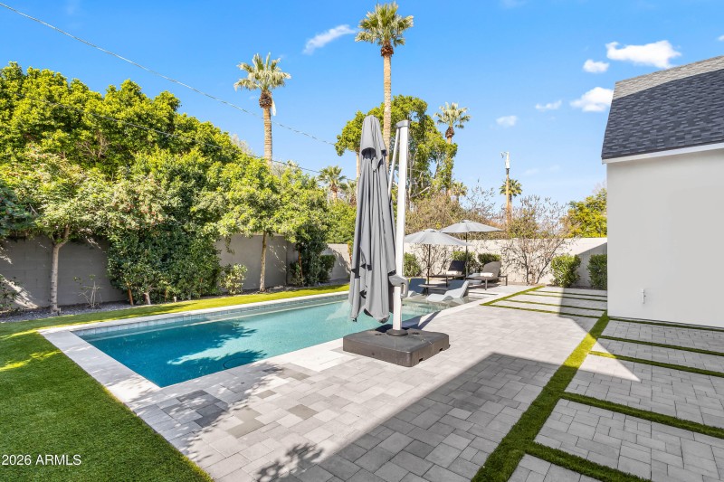 Lush landscape, custom turf