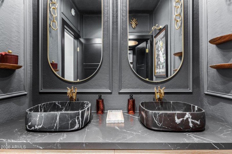 061_Guest Bathroom 4