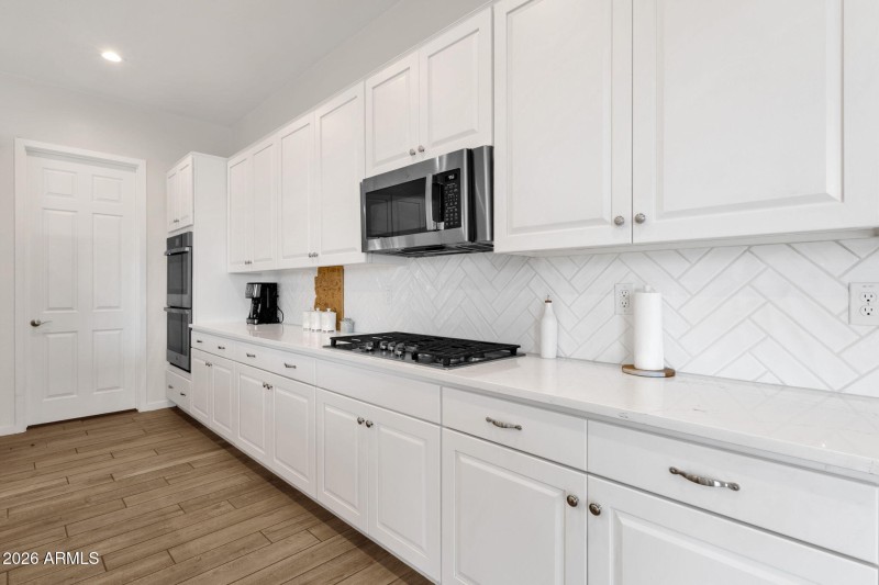 25-web-or-mls-15713-w-washington-st