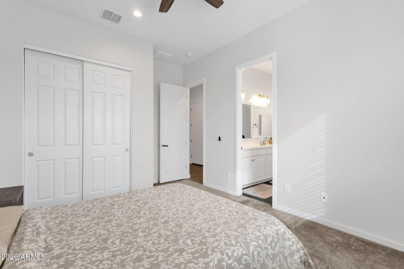 14-web-or-mls-15713-w-washington-st