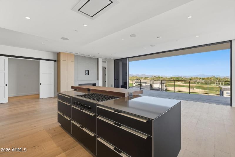 027_Great Room Kitchen