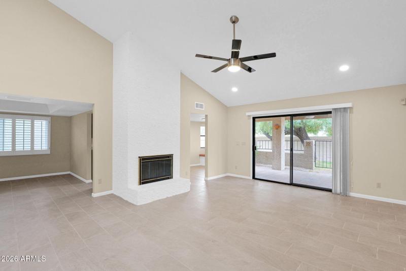 16-web-or-mls-P1515072