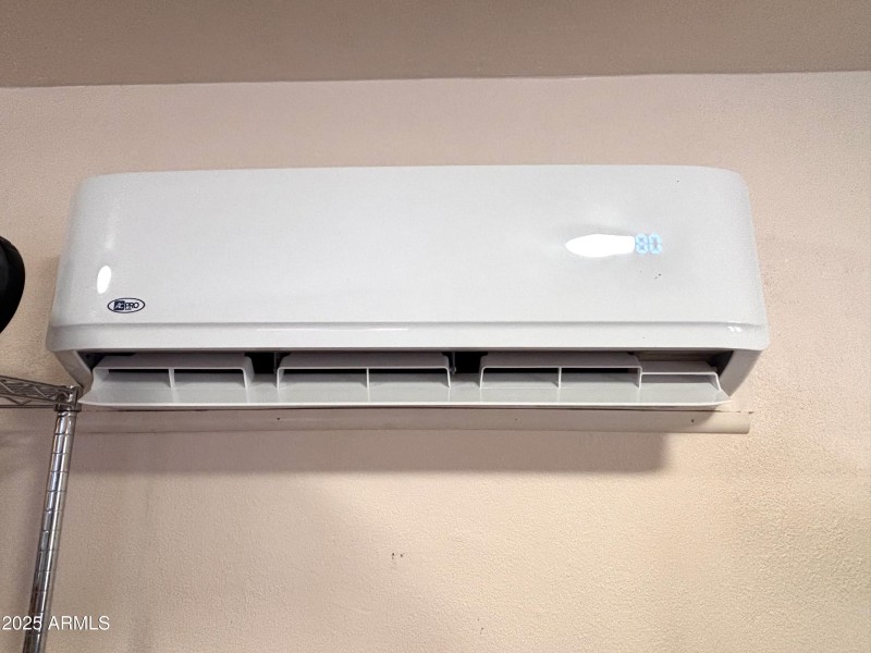 851 N washington Casita minni split