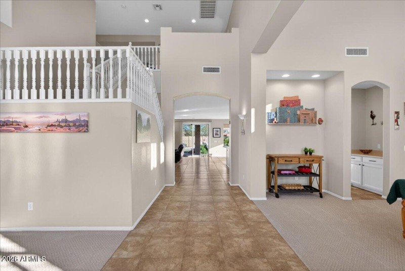 09-7855 E Kenwood St_RedHogMedia