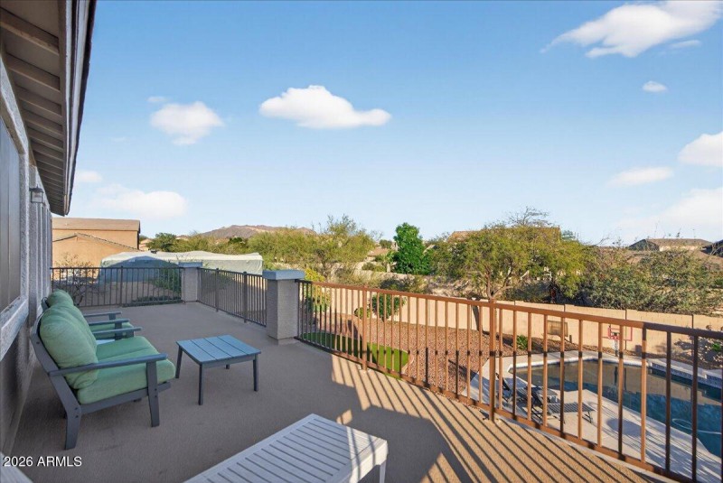 49-7855 E Kenwood St_RedHogMedia