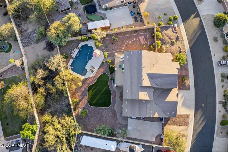 66-7855 E Kenwood St_RedHogMedia