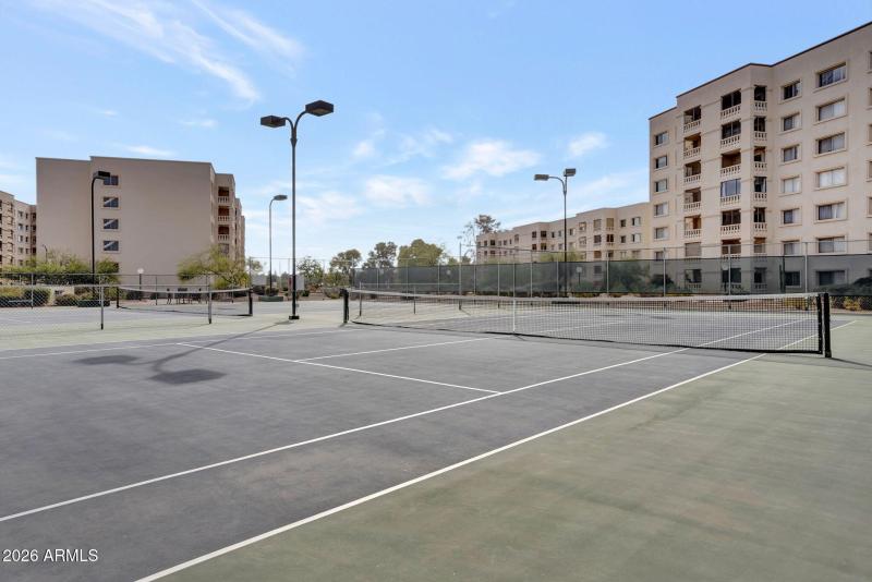 27-web-or-mls-7950-e-camelback-rd-bldg-2