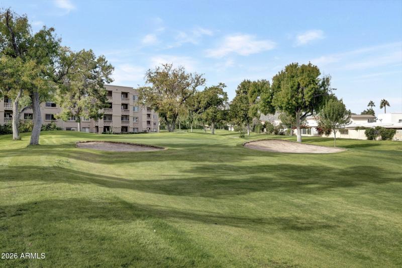 29-web-or-mls-7950-e-camelback-rd-bldg-2