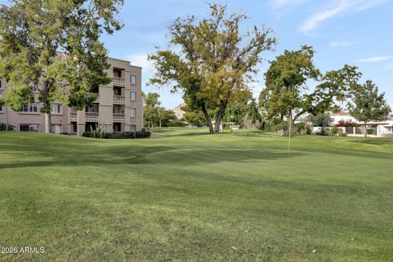 30-web-or-mls-7950-e-camelback-rd-bldg-2