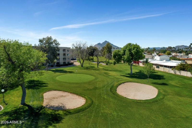 31-web-or-mls-7950-e-camelback-rd-bldg-2