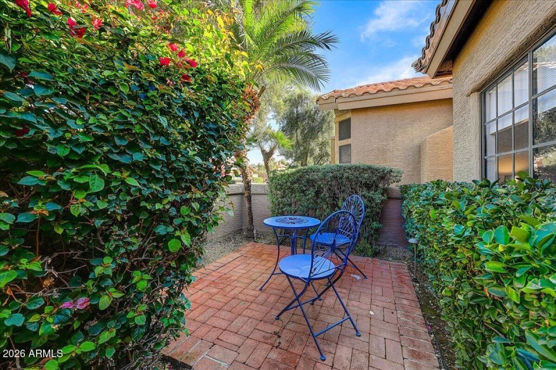 Front Patio Courtyard