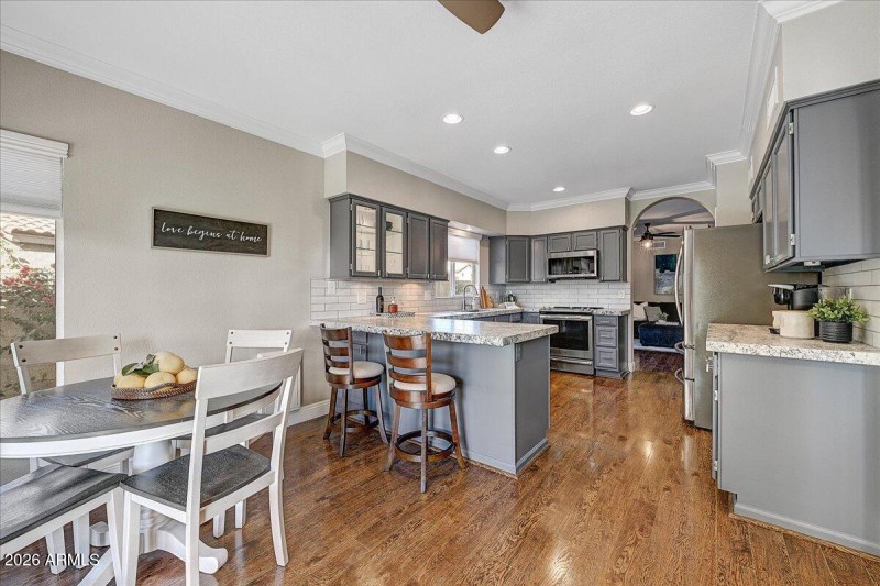 Kitchen and Casual Dining