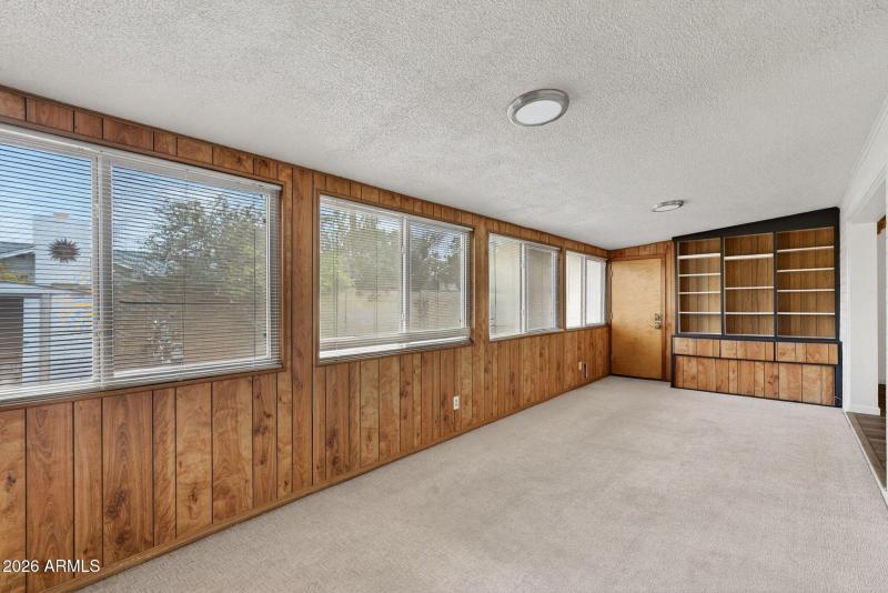 Bonus Room with Built-Ins