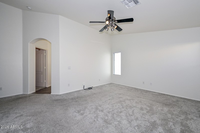 Primary Bedroom2 (5)