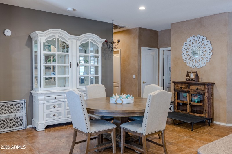 6 - Great Room Dining