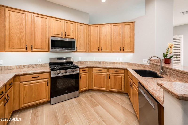 New Gas Range/Microwave