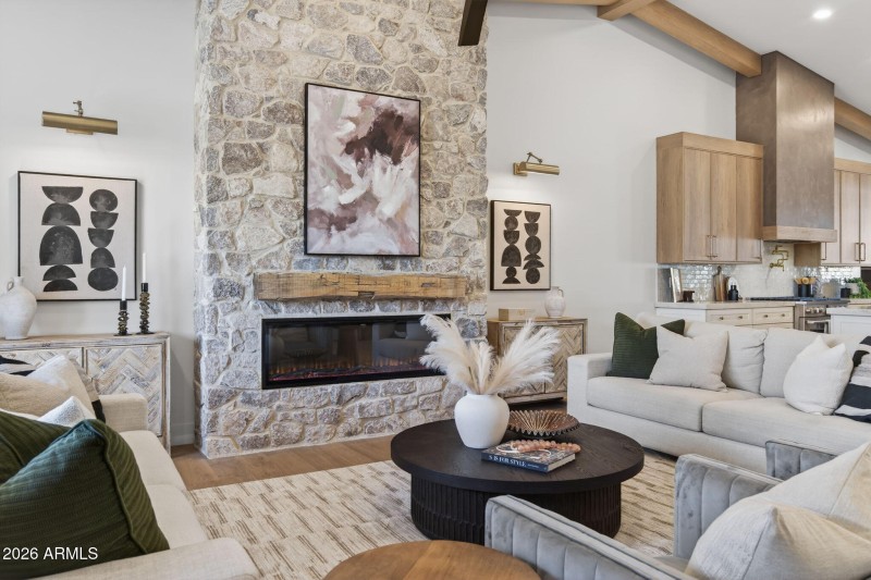 8-web-or-mls-003_REK00593