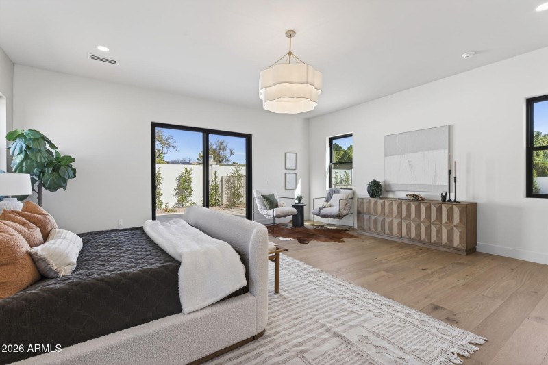 32-web-or-mls-031_REK00750