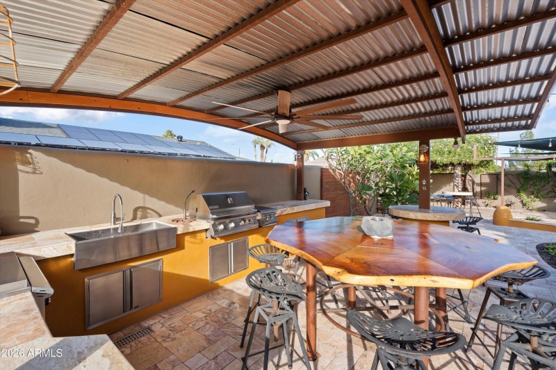 55-Outdoor Kitchen