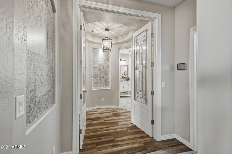 Entry to primary bedroom