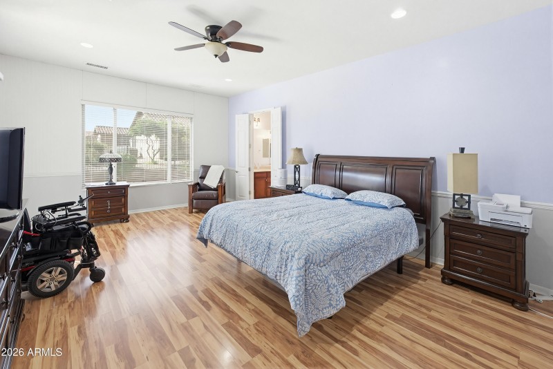 26657 W Mohawk Ln-11