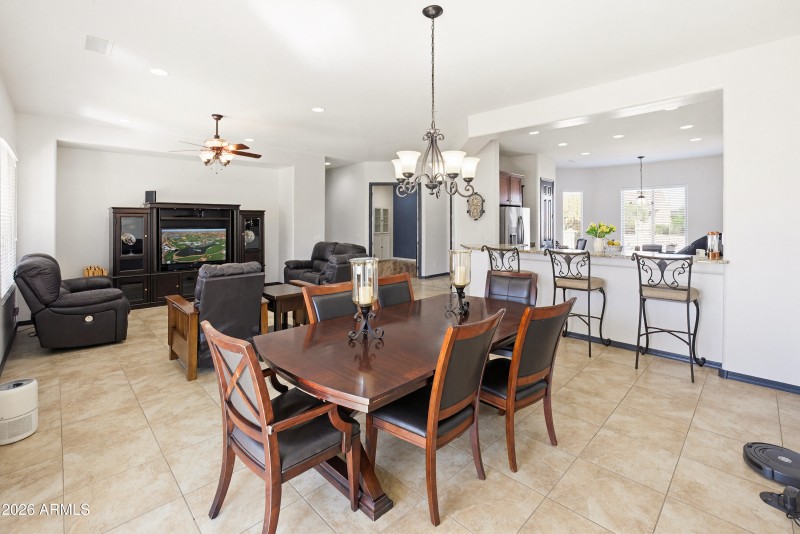 26657 W Mohawk Ln-25