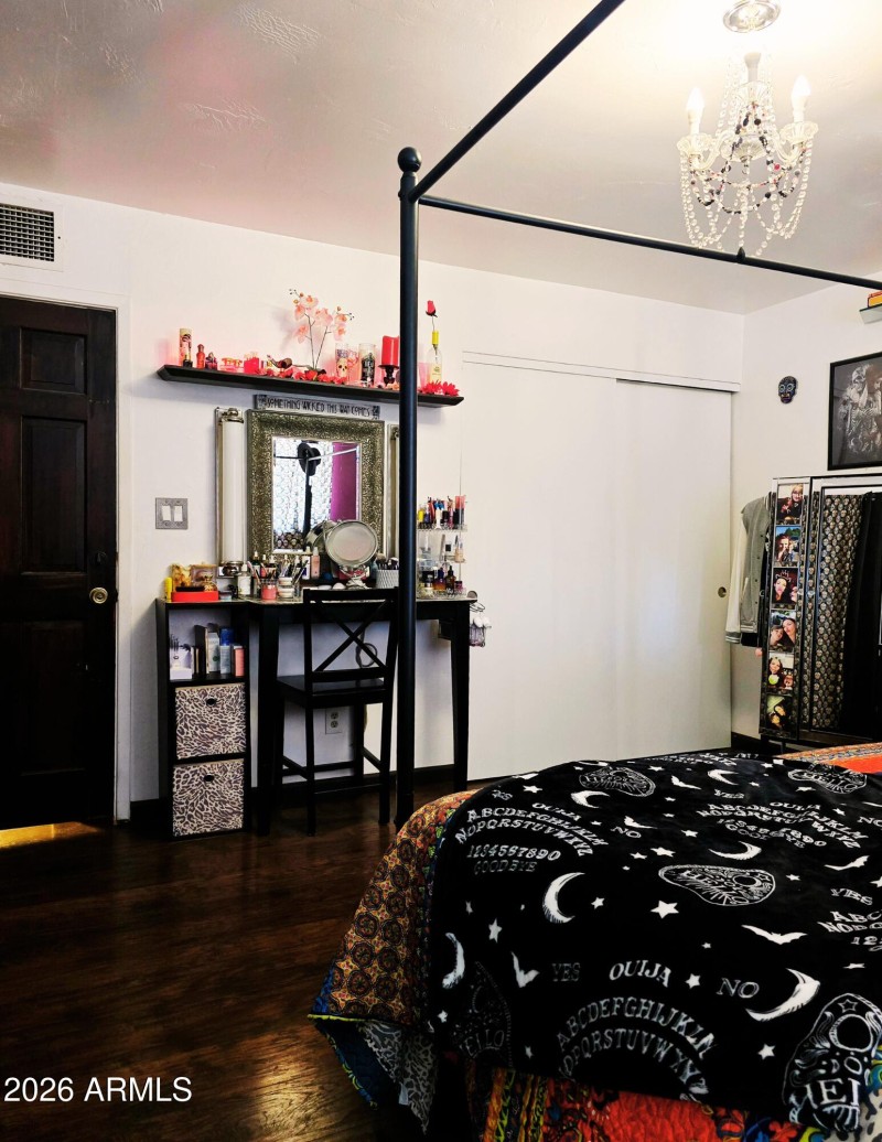 Master Bedroom (View B)