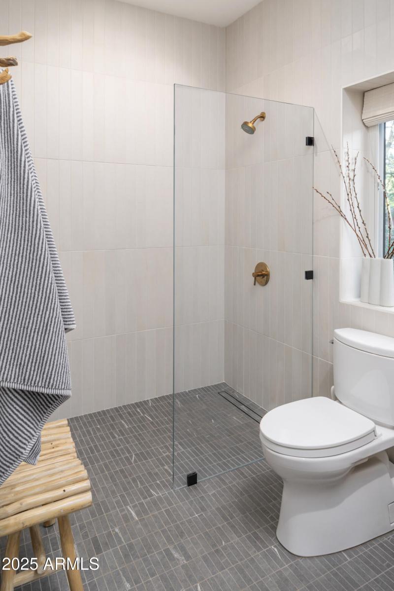 MoreauSedona-Bathroom1-2