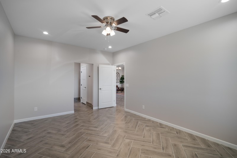 35684 W Chipman Rd ( Yellow House Pt3)-8