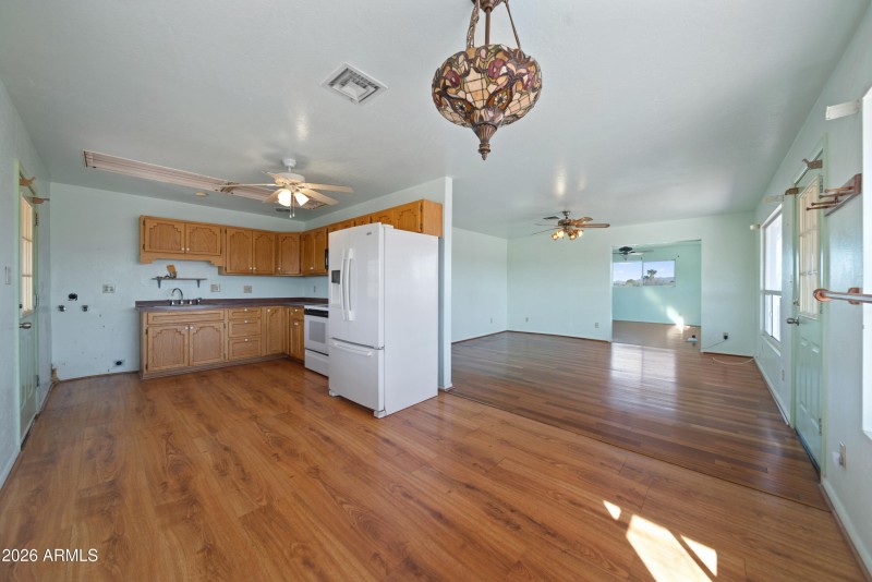 kitchen dining livingroom