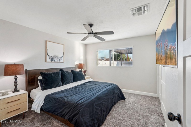 27-web-or-mls-E Wilshire Dr-S2002-027