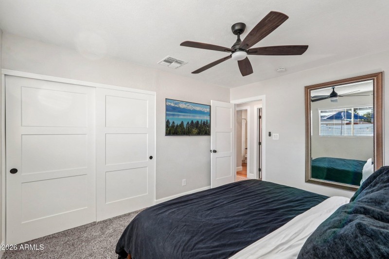 28-web-or-mls-E Wilshire Dr-S2002-028