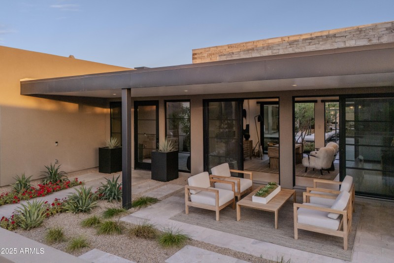 67-DJI_20250530191405_0449_D