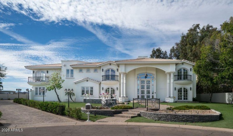 Stunning Curb Appeal