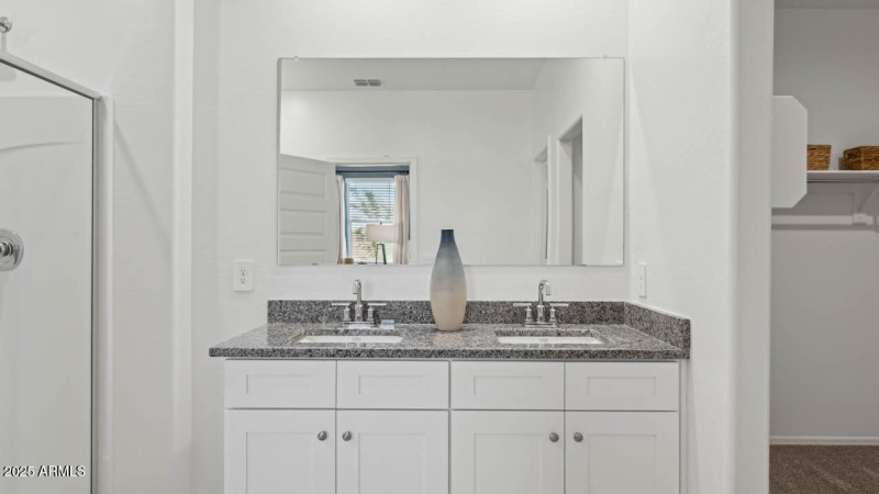 Photo is of model. Packages may vary.