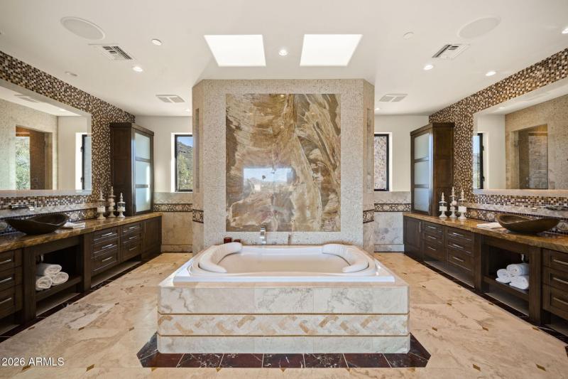 042_Primary Bathroom