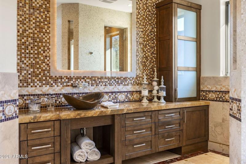 044_Primary Bath Vanity