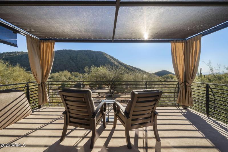 050_Guest Bed 2 Balcony