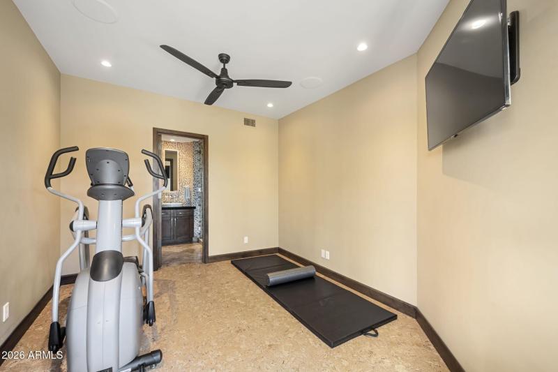 066_BonusExercise Room