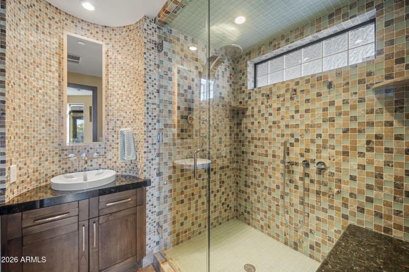 067_BonusExercise Room Bath