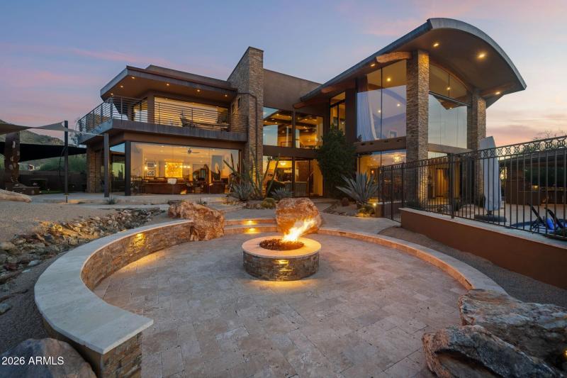 068_Exterior Backyard Fire Pit