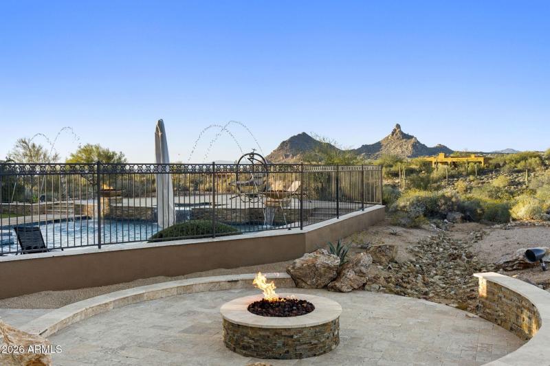 085_Daytime Fire Pit to Pool