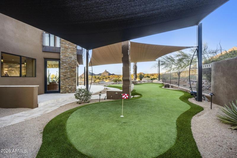 100_Putting Green View