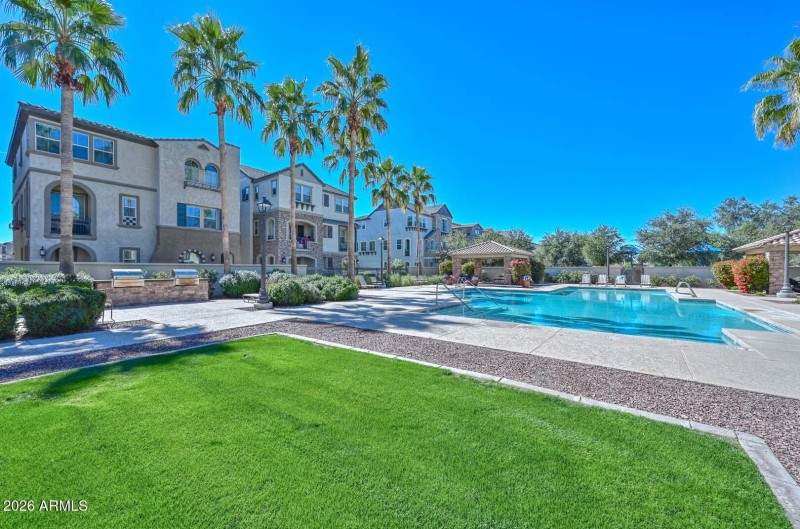 Community Main Pool2