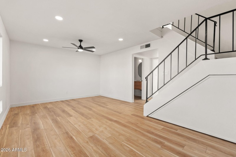 950 S Valencia Unit 14 - 04