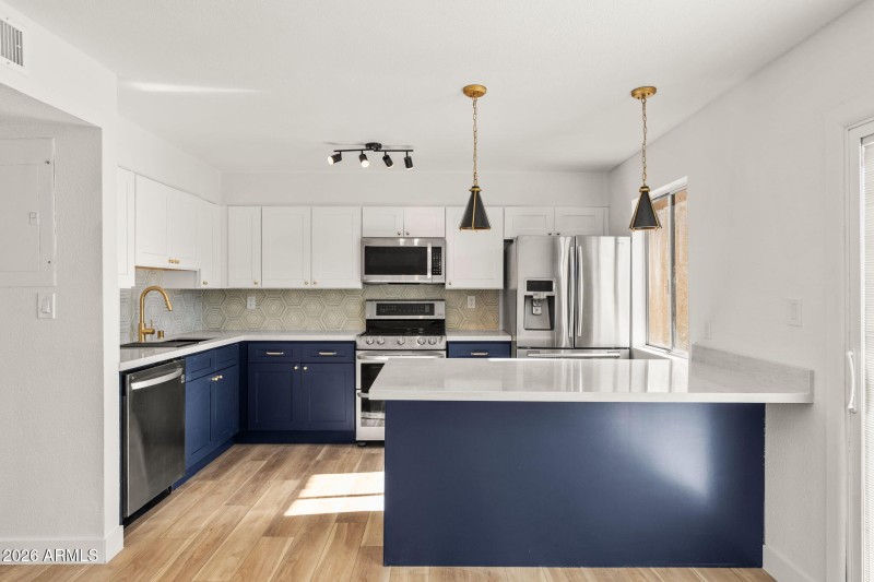 950 S Valencia Unit 14 - 09