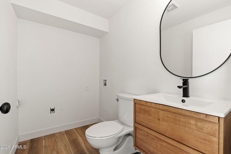 950 S Valencia Unit 14 - 12