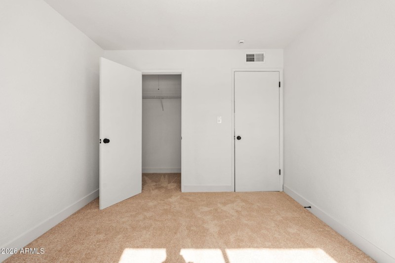 950 S Valencia Unit 14 - 25