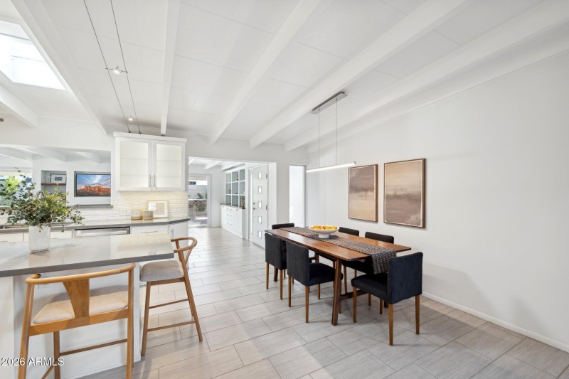 9-web-or-mls-5735-north-11th-st